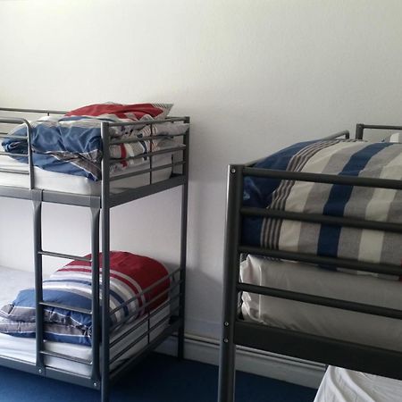 The Queens Hostel London Exterior photo